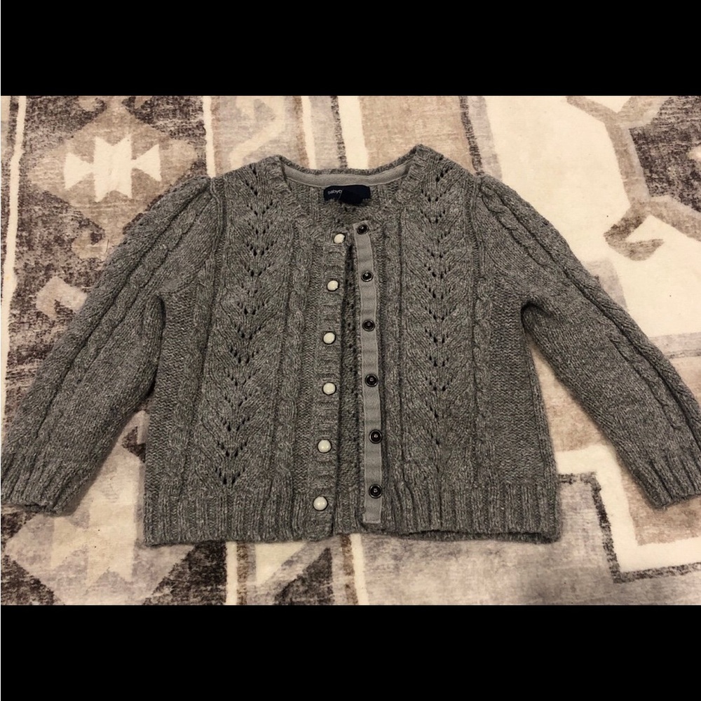 🧶 Adorable Baby Cardigan 👶 Gray w/ White Buttons | 18-24 Months